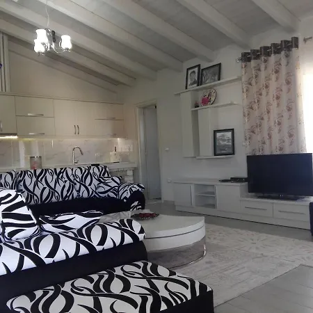 Vip Apartment By 